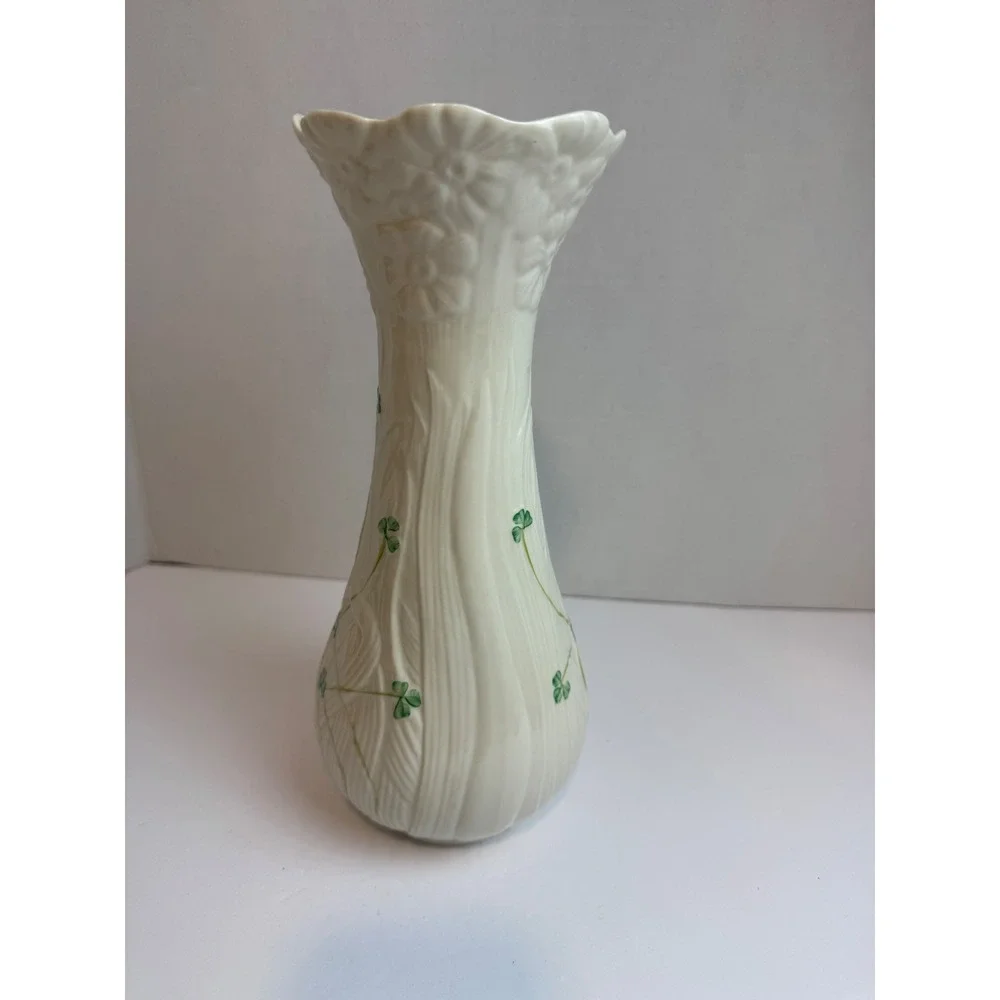 Belleek Ireland Daisy Tall Vase 1932 Shamrock Parian China Scalloped Rim 10.5in